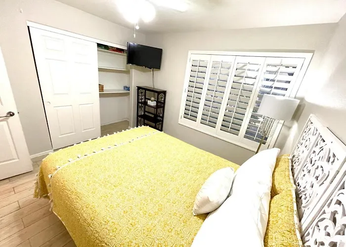Apartament Cozy Cactus 2 Bed 2 Full Bath *